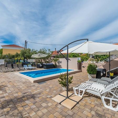 ביבינייה Apartments Nika & Karla מראה חיצוני תמונה