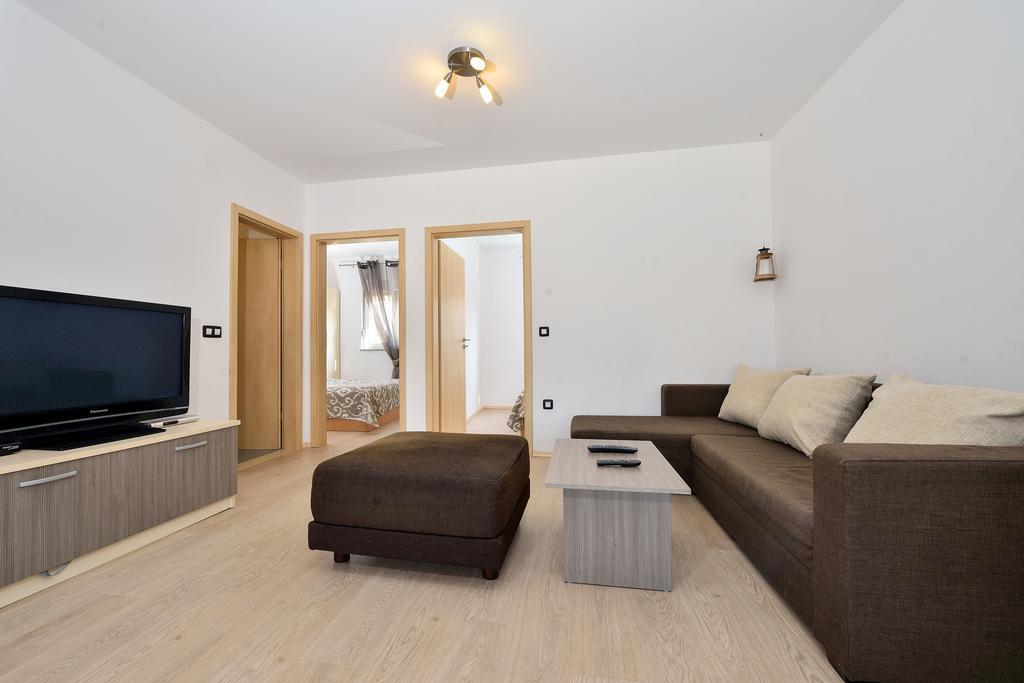 ביבינייה Apartments Nika & Karla מראה חיצוני תמונה