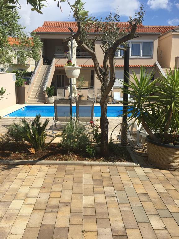 ביבינייה Apartments Nika & Karla מראה חיצוני תמונה