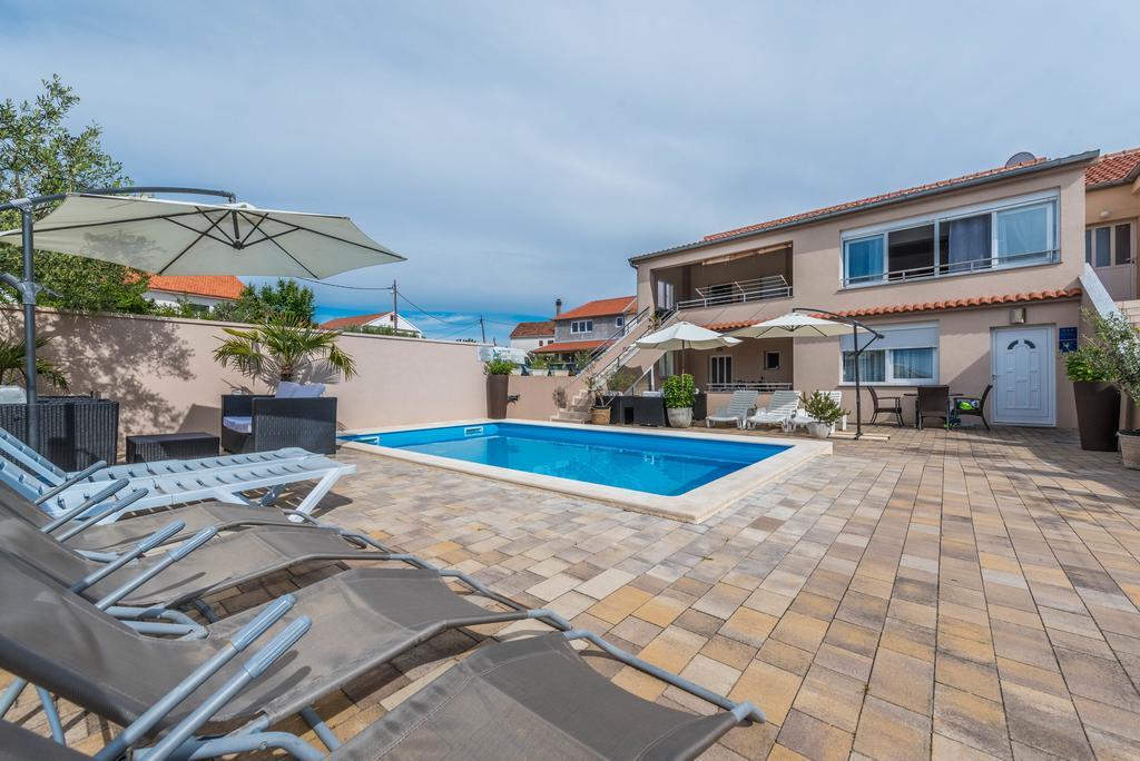 ביבינייה Apartments Nika & Karla מראה חיצוני תמונה