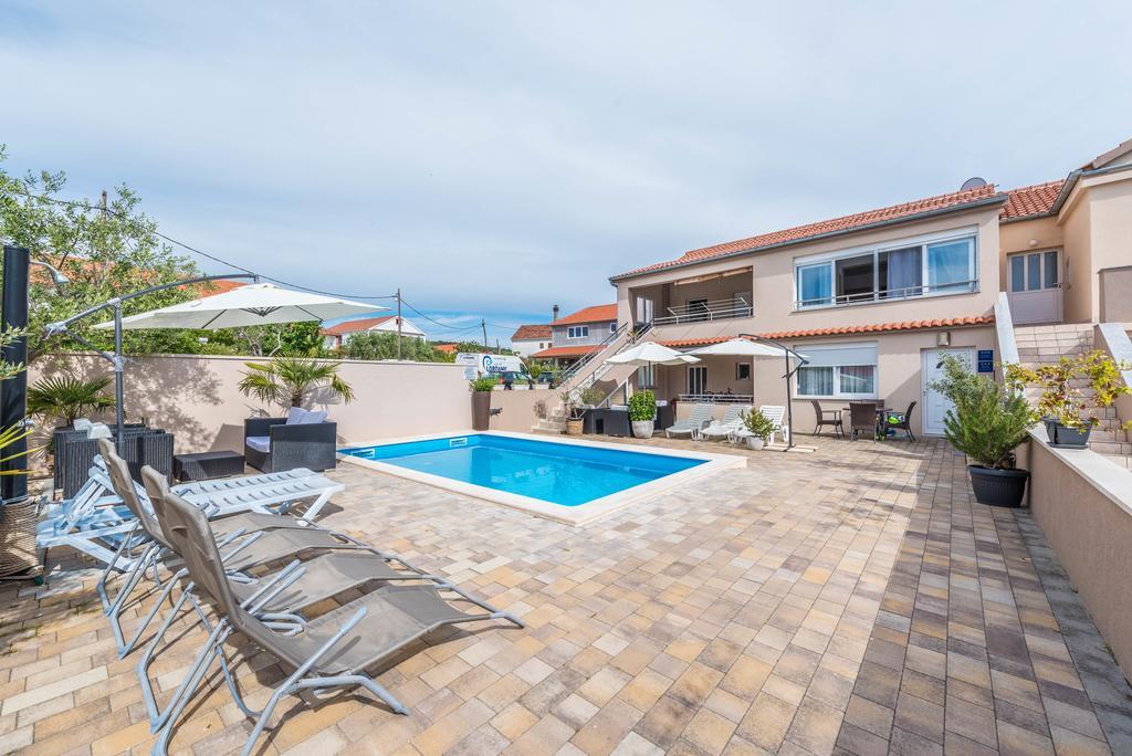 ביבינייה Apartments Nika & Karla מראה חיצוני תמונה